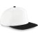 Gorra moderna de diseño con visera plana blanco/negro