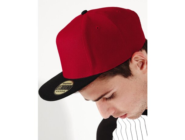 Gorra moderna de diseño con visera plana merchandising