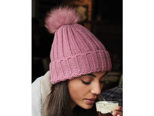 Gorro con pom pom unisex Rosa oscuro detalle 2