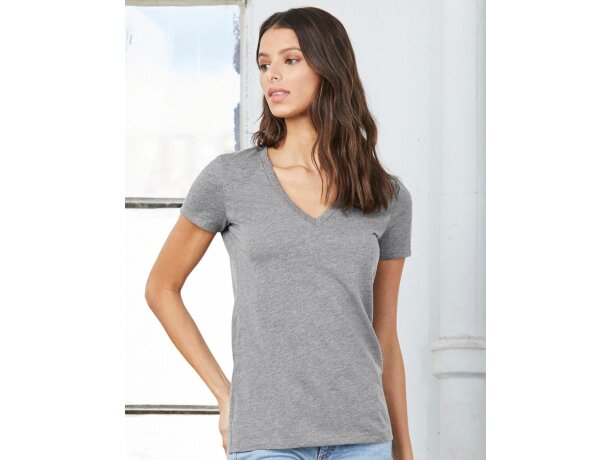 Camiseta cuello en v de mujer con logo