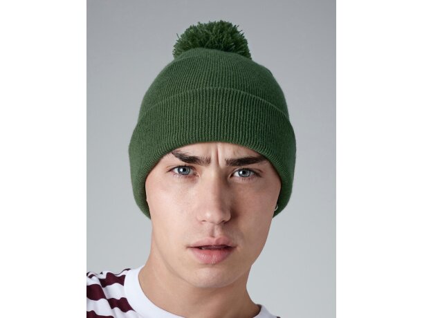 Sombrero De Gorro De Invierno De Lana Verde Oscuro Con Un Pompón