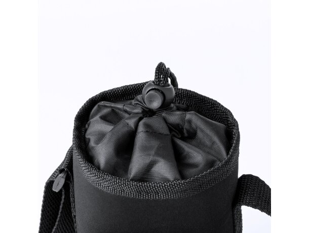 Porta bidón con logo con bolsillo para botellas de tamaños variados en softshell Rafle detalle 3