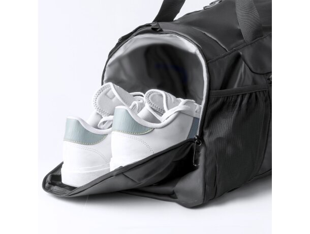 Bolso mochila Denehy polipiel negro con compartimentos detalle 6