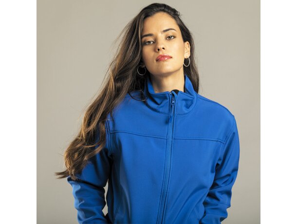 Cazadora sencilla corta detalle 8