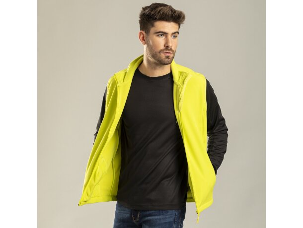 Chaleco Balmax unisex con bolsillos fabricado en soft shell