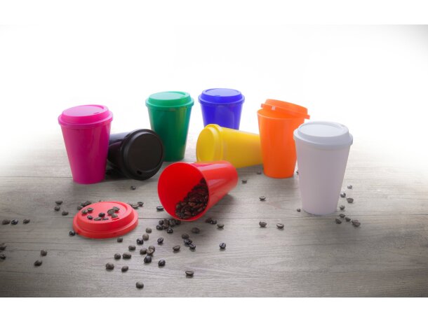 Vaso con tapa para llevar