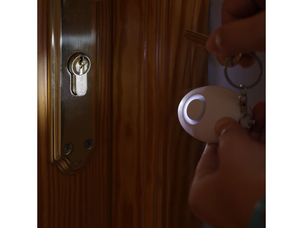 Alarma personal Lyra con linterna LED y activación rápida detalle 5