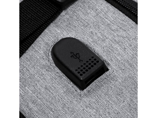 Mochila para portátil promocional con puerto usb de rPET 300D Myriax detalle 6