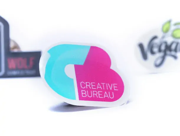 Pin Fatos Pins Personalizados Baratos - Desde 0,03€