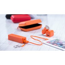Estuche powerbank con cargadores en varios colores personalizado Estuche powerbank con cargadores en varios colores personalizado