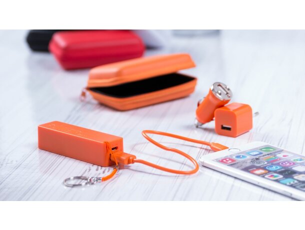 Estuche powerbank con cargadores en varios colores personalizado Estuche powerbank con cargadores en varios colores personalizado