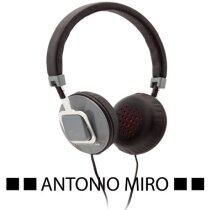 Auriculares metalizados y ligeros Antonio Miró