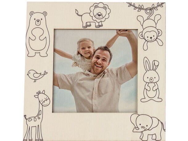 Portafotos de madera natural infantil Kunku con ceras detalle 4