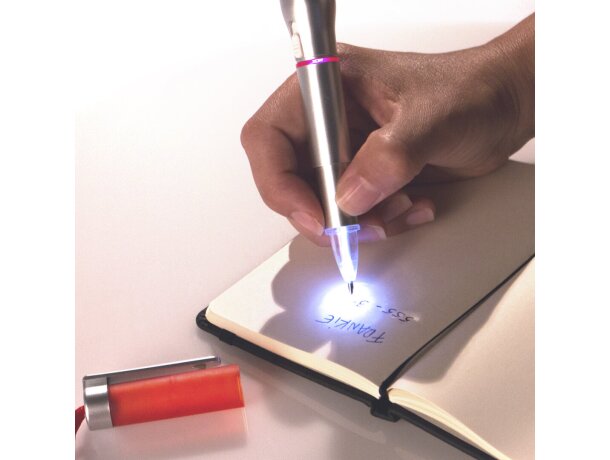 Bolígrafo Mustap con linterna a pilas