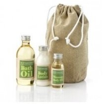 Set de baño natural en bolsa de cáñamo natural personalizado