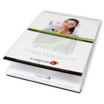 Cuaderno A5 Bekkaria con tapa kraft y cierre.